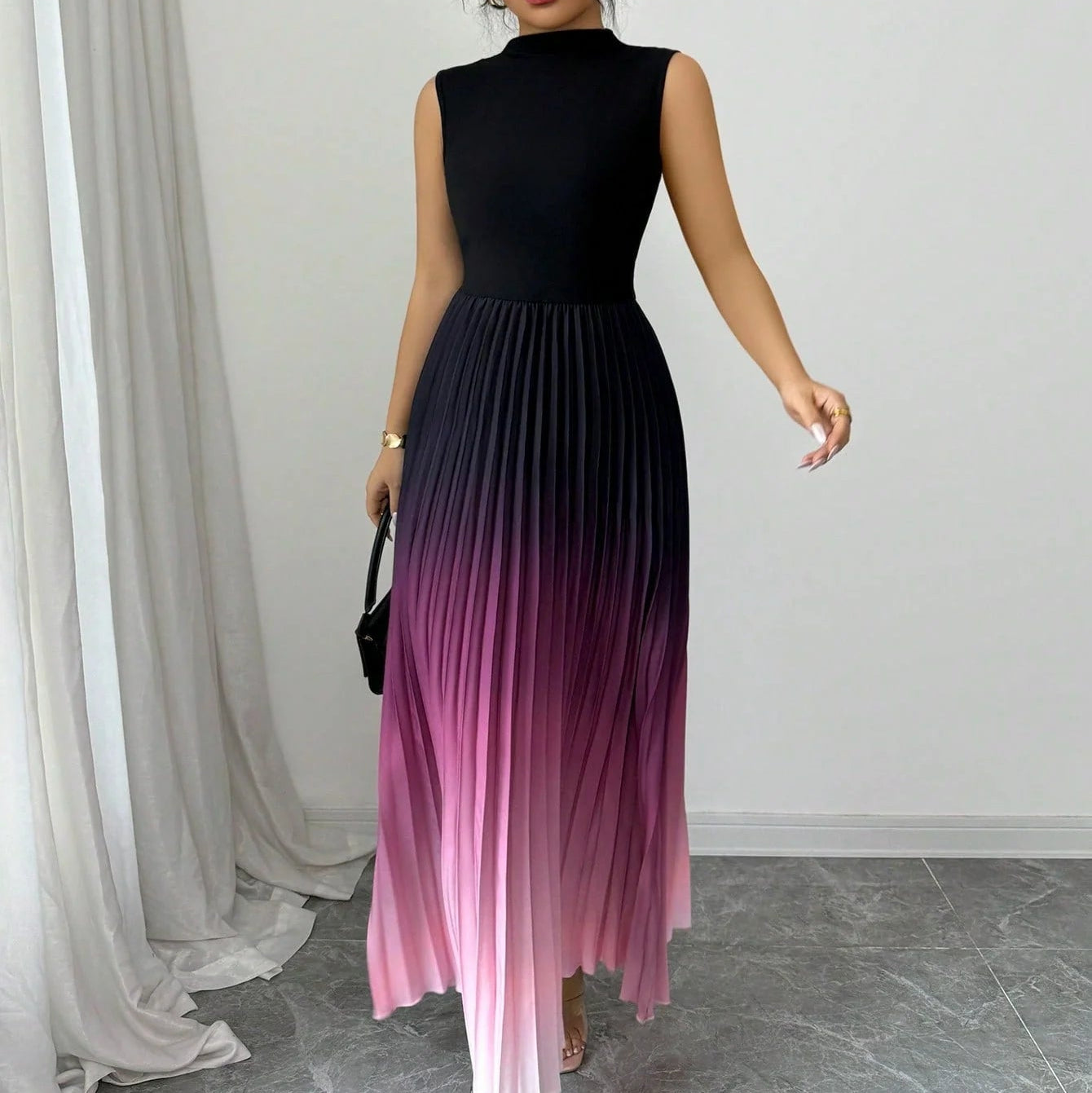 Sleeveless pleated maxi dress with an ombre effect and high neck