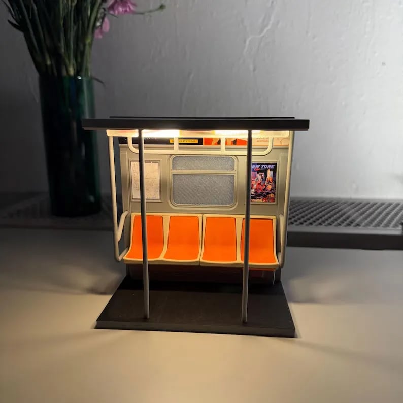 🚇NYC Subway Train Lamp – 🔥(Clean, no pee smell🤣)