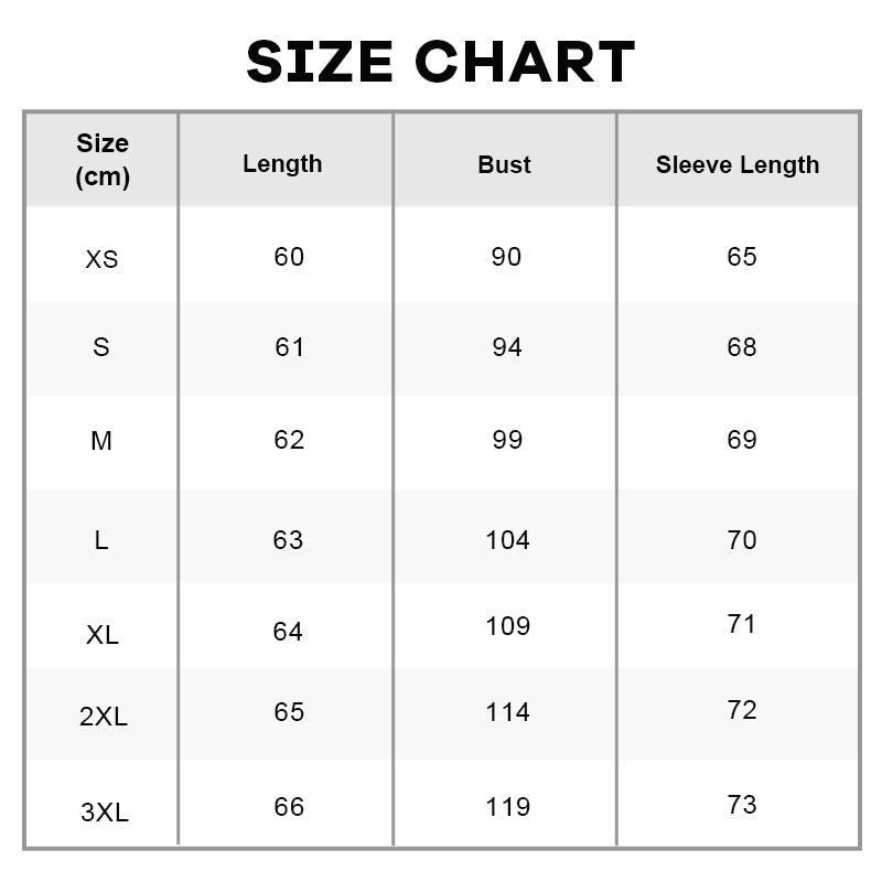 Lyhyt takki hapsuilla ja metallinapeilla