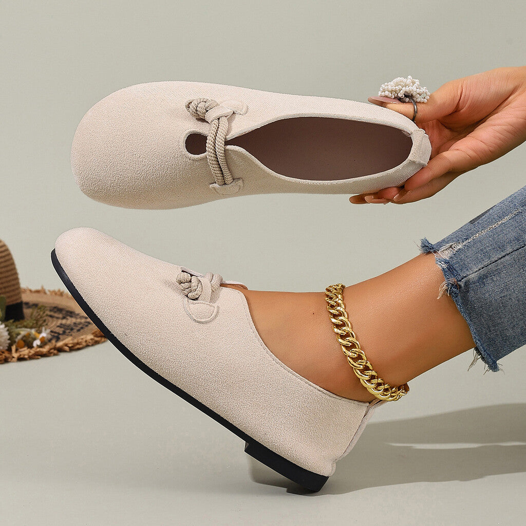 🔥 Slip-On Faux Suede Flats for Women – Timeless Rope Knot Design in Black & Beige 🍂
