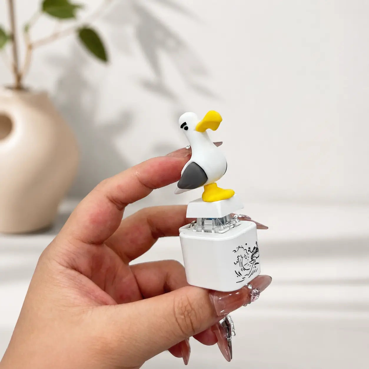 “That’s my seagull!” button keychain – real sound and LED ligh