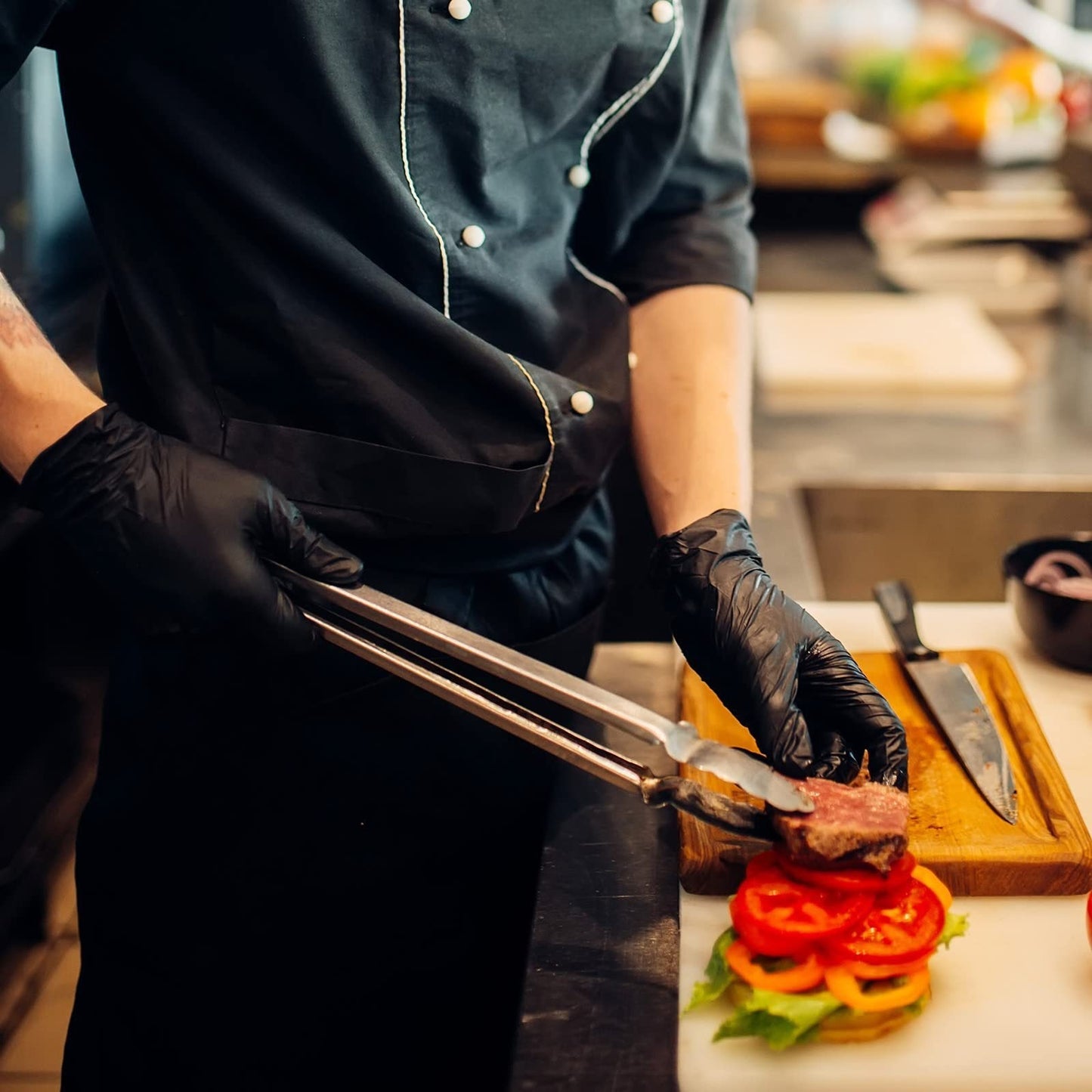 100/50 kpl mustia kertakäyttöisiä nitriilikäsineitä