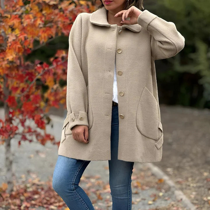 Syksyn/talven 2025 uutuusmalli - Naisten yksivärinen rento takki.