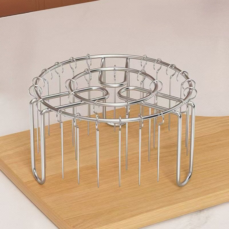 🔥 Skewer Holder for Air Fryers – A vertical kebab holder made of stainless steel for air fryers, ovens, and homemade grilled snacks
