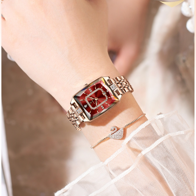 🔥 Mustan perjantain megatarjous 🔥 Neliönmuotoinen ylellinen naisten vedenpitävä muotikello