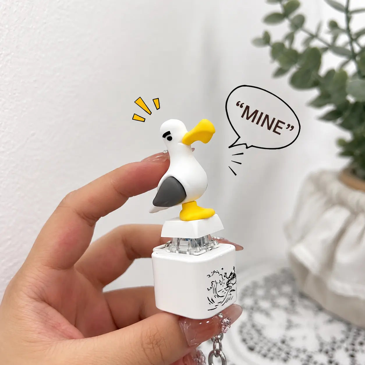 “That’s my seagull!” button keychain – real sound and LED ligh