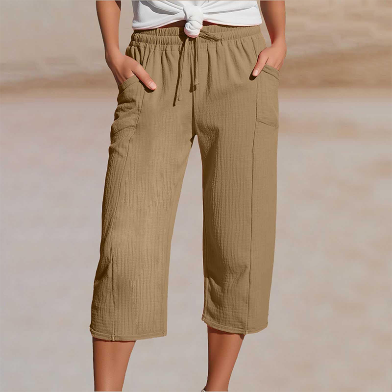 Women's plain-coloured pleated cotton and linen short