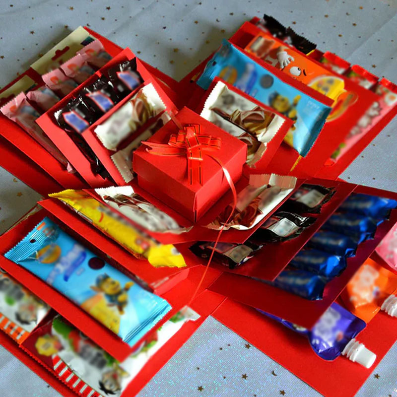 5-kerroksinen Yllätysräjähdyslahjarasia Lapsilla